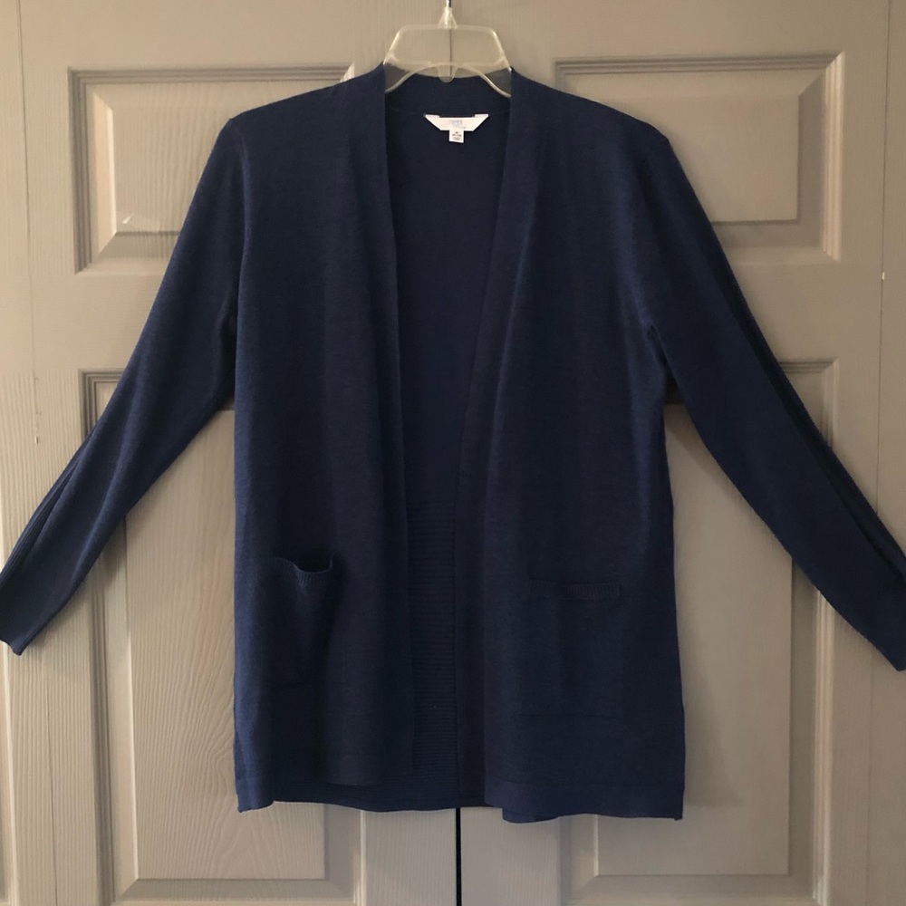 Time and Tru Navy cardigan M. Sleeve length 24”Back length 31”